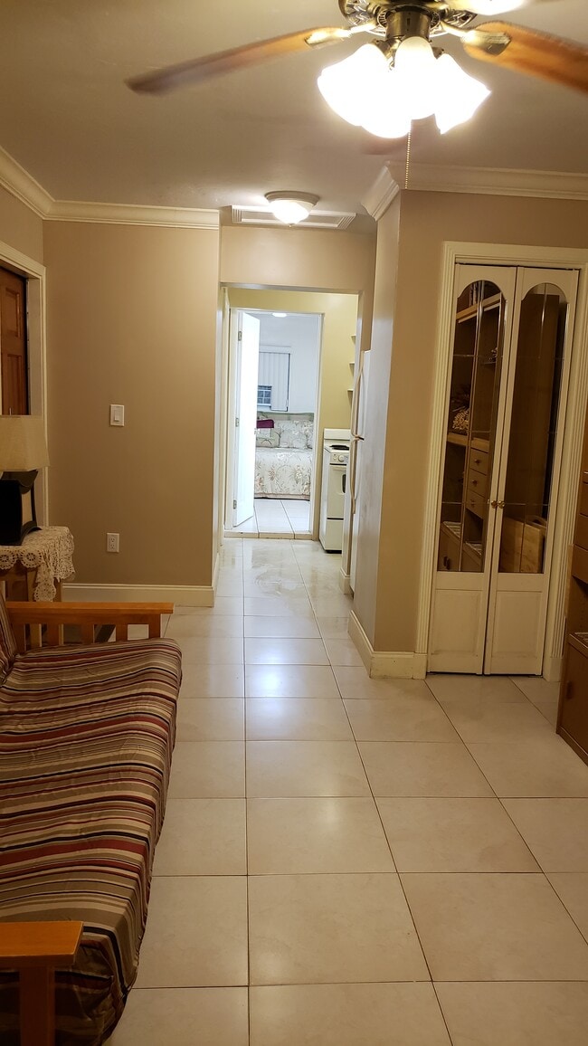 Photo - 9725 SW 85th St Unit 1