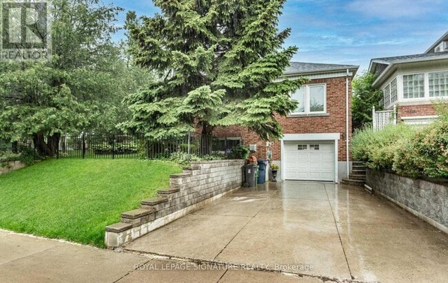 Photo - 2 Hillcrest Dr