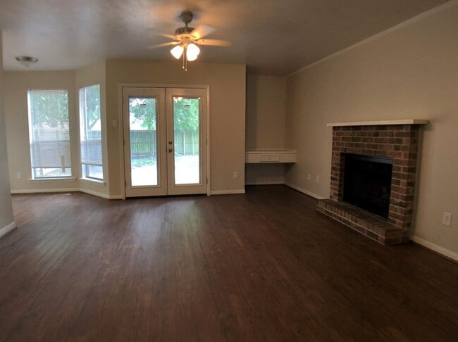 Photo - 2608PR Unit B