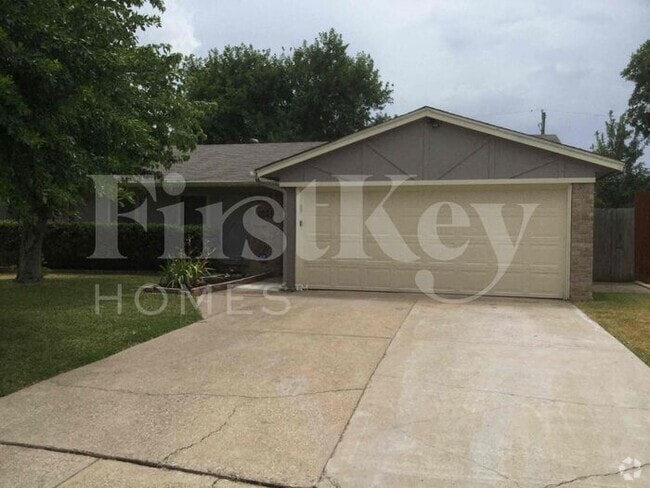 Building Photo - 604 Circleview Dr Rental