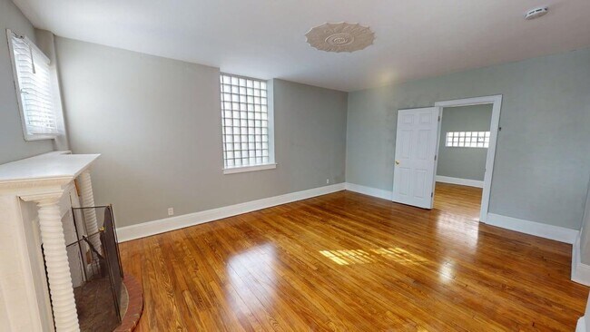 Photo - 3517 Magnolia Ave Unit Carriage House