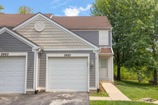 Building Photo - 2661 Prairieview Ln S