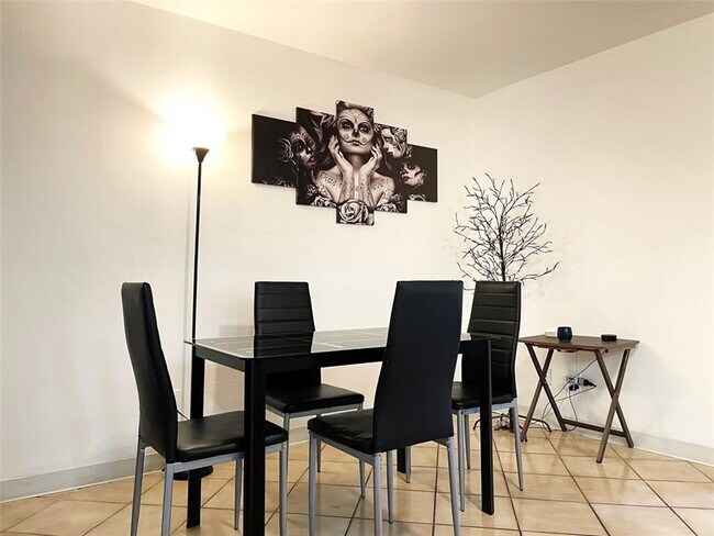 Photo - 42 Matador Ln