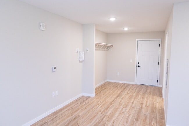 506 Flats Apartments
