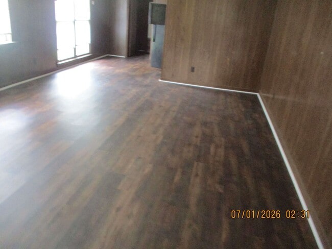 Photo - 1704 W Whitney Ave