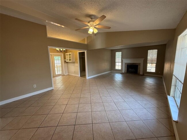 Photo - 1510 Glen Burnie Dr