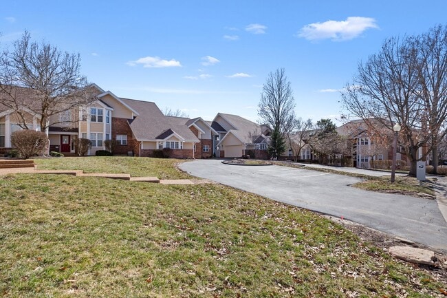 Photo - St Charles Area Townhouse