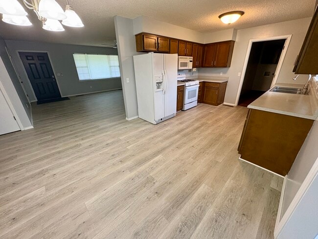 Photo - 1021 Cedar St