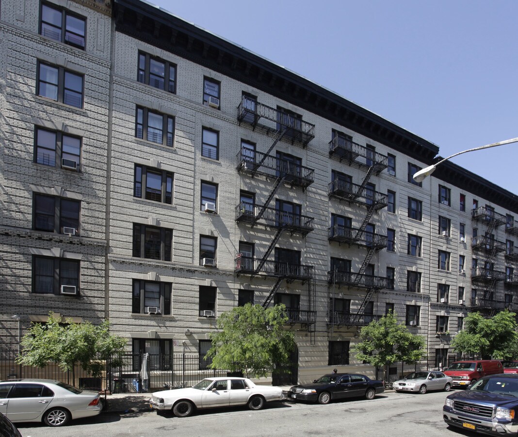 Photo - 520 W 144th St