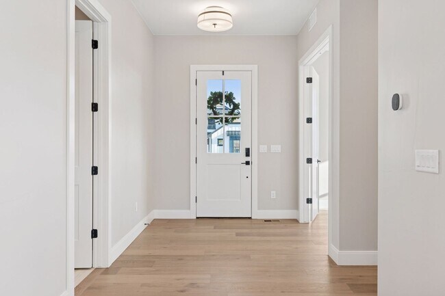 Photo - New Berthoud Home with Modern Comfort | $1...