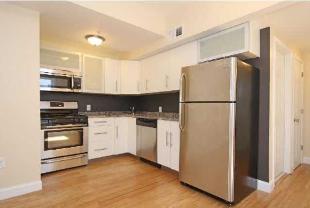 Photo - 45 Orleans St Unit 3