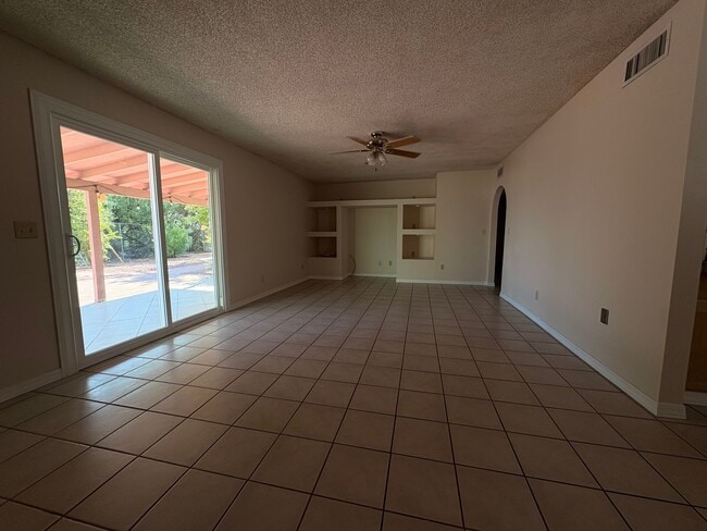 Photo - 7311 N Iron Bell Pl