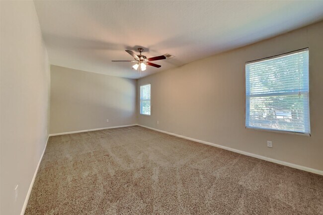 Photo - 16624 Foursquare Dr