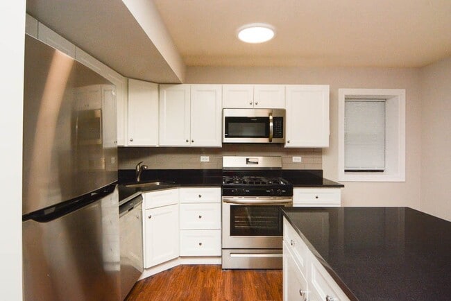 Photo - 5736 N Winthrop Ave Unit 210