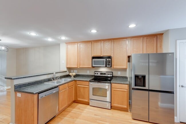 Photo - 115 Noel Cove Cir Unidad 115