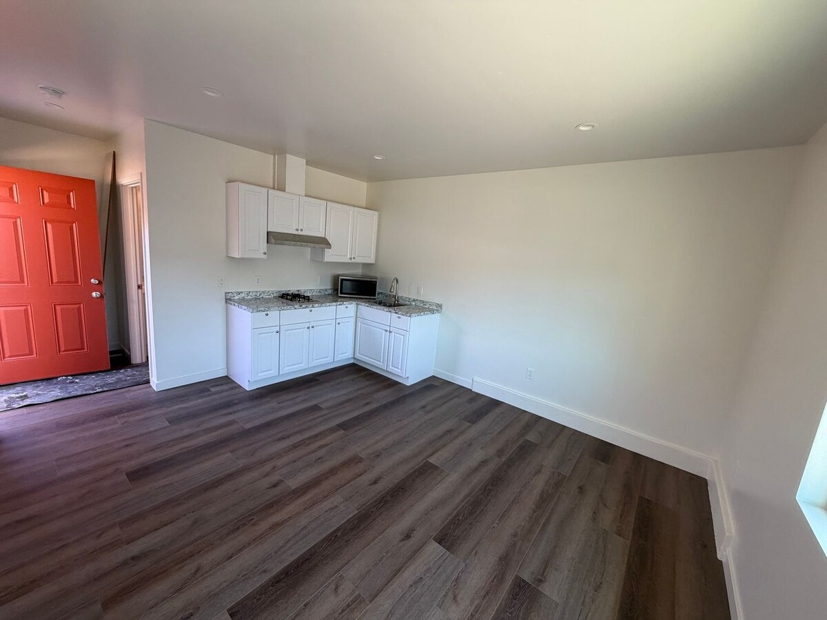 Photo - 4813 Almaguer Ave