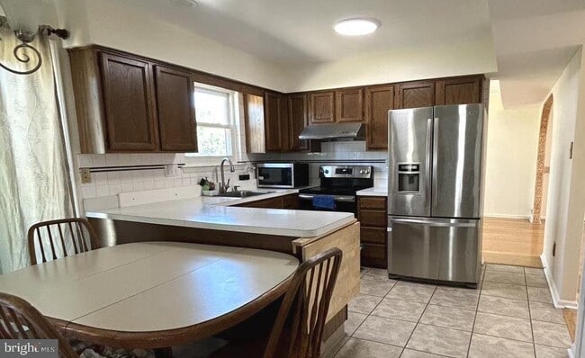 Building Photo - 1321 Butterfield Ln
