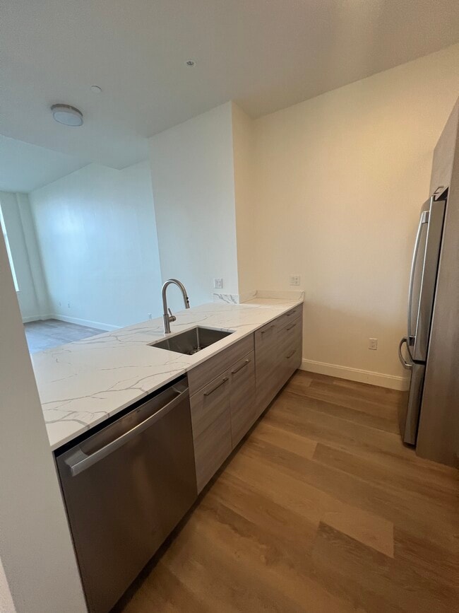 Photo - 1095 Commonwealth Ave