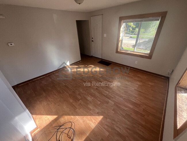 Photo - 1009 Quarry Ave NW