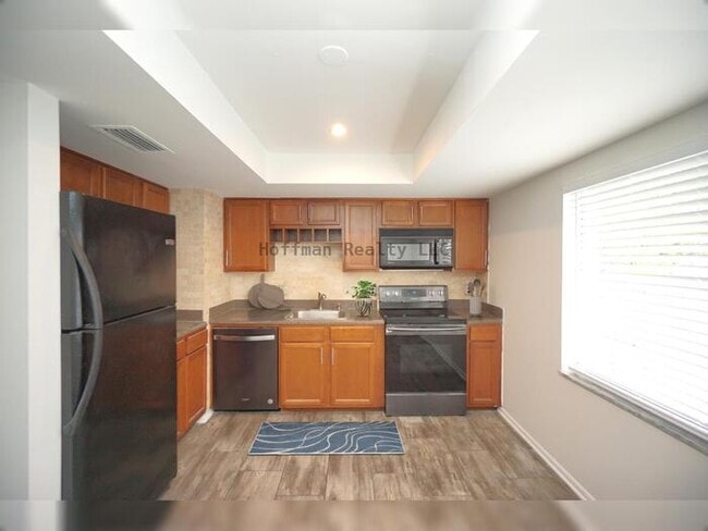 Photo - Hyde Park/Soho 2/1 Condo Unit APT C