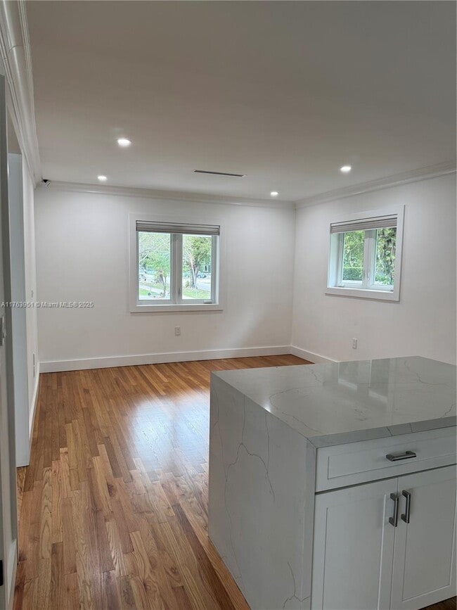 Photo - 547 Giralda Ave