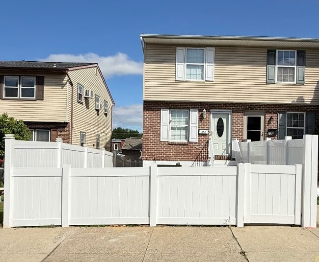 Private Fencing - 243 E Fairview St Townhome