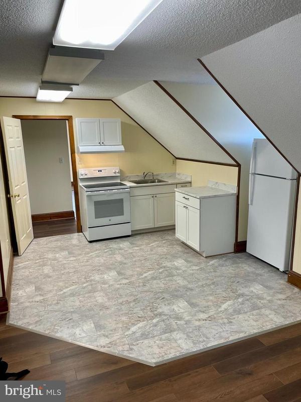 Photo - 519 Winchester Ave Unidad 2-2