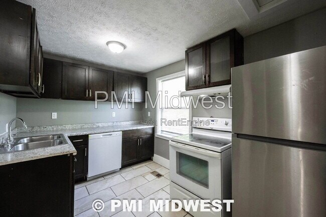 Photo - 2201 E New York St Unit A