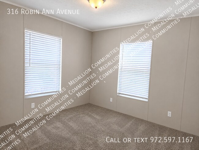 316 Robin Ann Ave