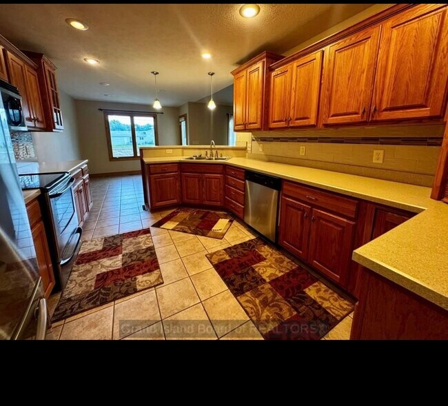 Photo - 4021 Sandalwood Dr