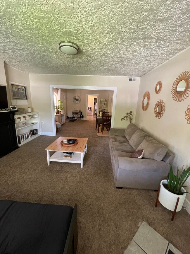 Building Photo - 836 S 800 E Unit 3