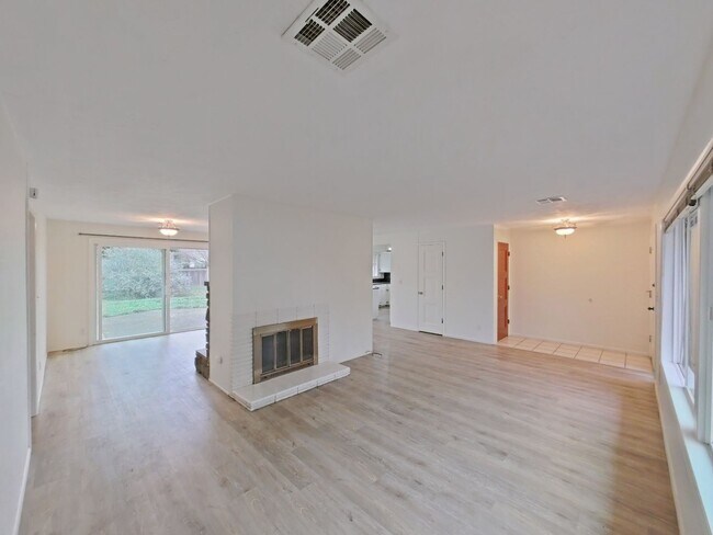 Photo - 3 Bedroom Family Home in the Harlow Street Bridge Area