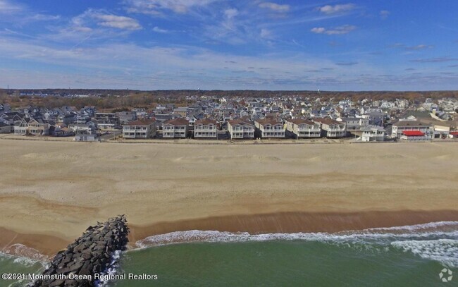 Building Photo - 221 Beach Front Unit 1 Rental