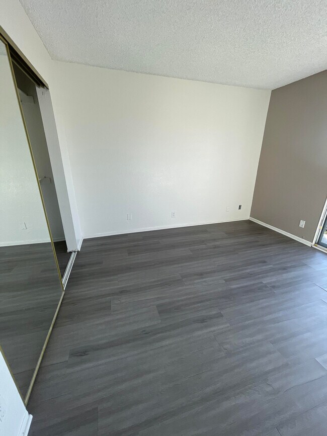 Photo - South Towers Harold Way