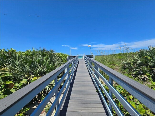 Photo - 2375 NE Ocean Blvd Unidad 104