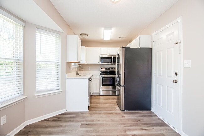 Photo - 7212 Kavan Hunter Dr