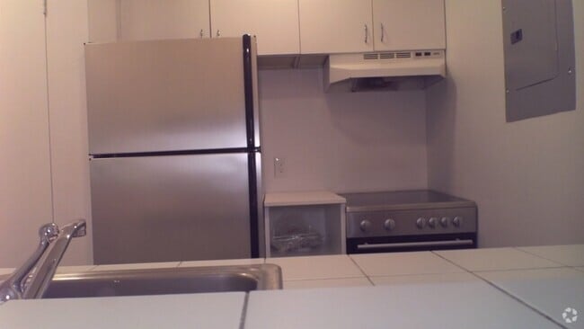 Building Photo - 11 Follen St Unit 3R Rental