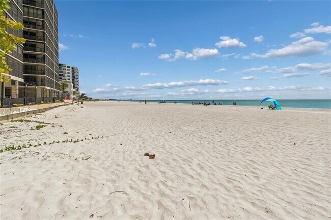 Photo - 15400 Gulf Blvd Unit 402