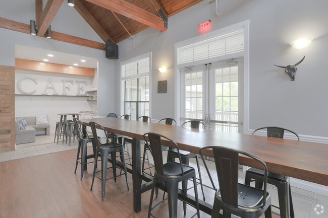 Clubhouse - The Linc Apartments