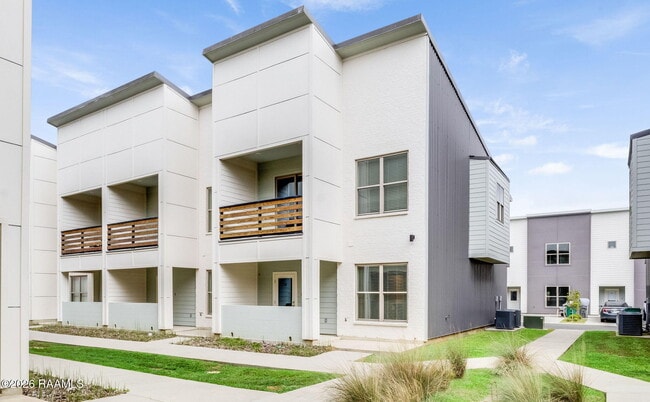 Building Photo - 118 Gadwall Dr