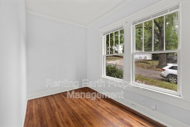 Photo - 5113 Farrell Ave