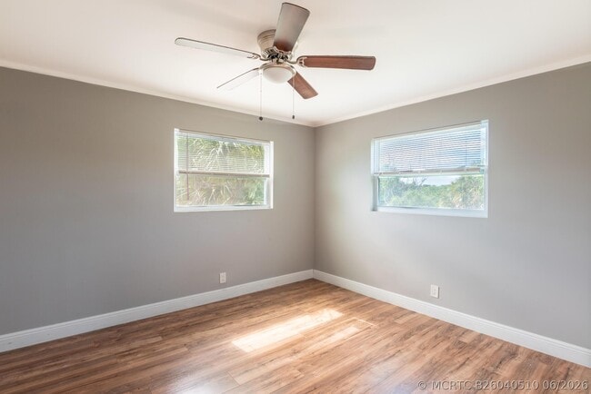 Building Photo - 715 S Swinton Ave Unit 2a