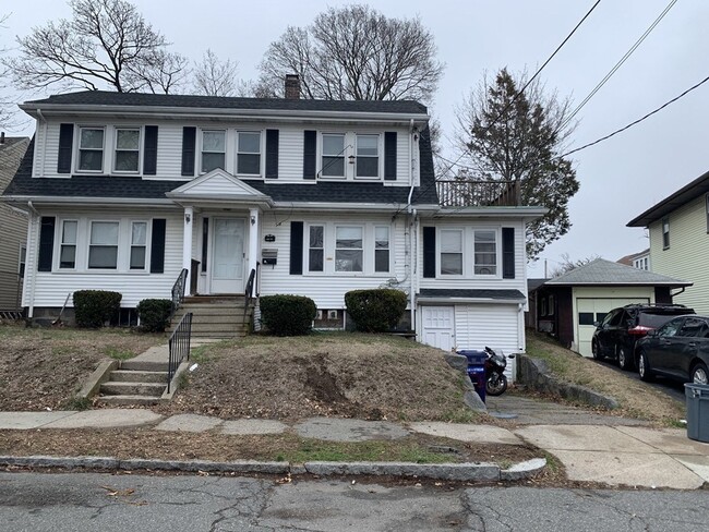 Building Photo - 86 Greene St Unit 2