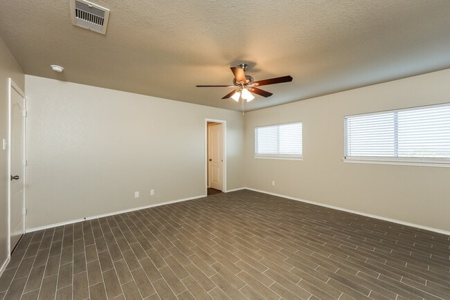 Photo - 6206 Kensinger Pass