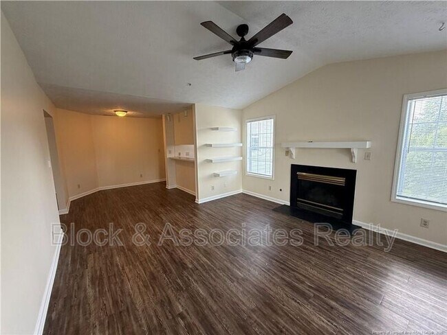 Photo - 300 Waterdown Dr