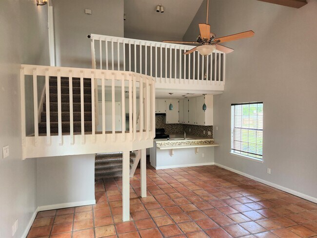 Photo - 1748 Ohlen Rd