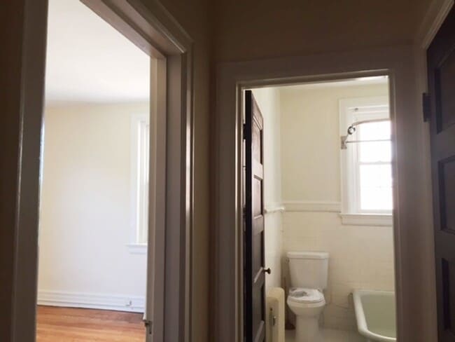 Photo - Carolina Apartments