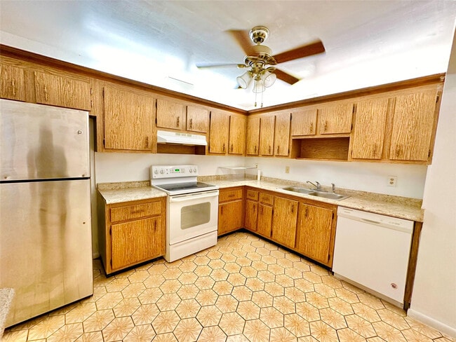 Photo - 8900 W Sample Rd Unit 106