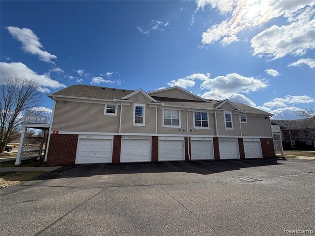 Photo - 16751 Carriage Wy