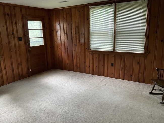 3417 Cooper Rd